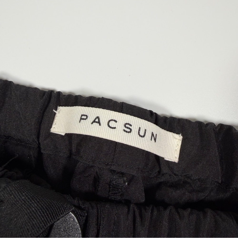 PacSun Women's‎ Black Windbreaker Cargo Pants Size Medium - Picture 2 of 12